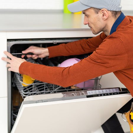 Sierra Madre-Appliance-Repair-Men-image_08